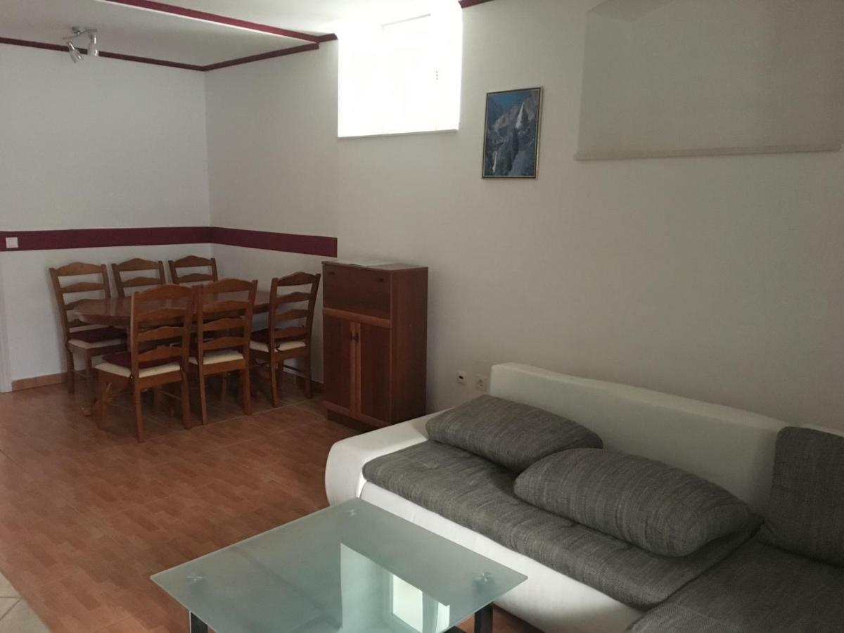 Apartmani Paula Makarska Ngoại thất bức ảnh