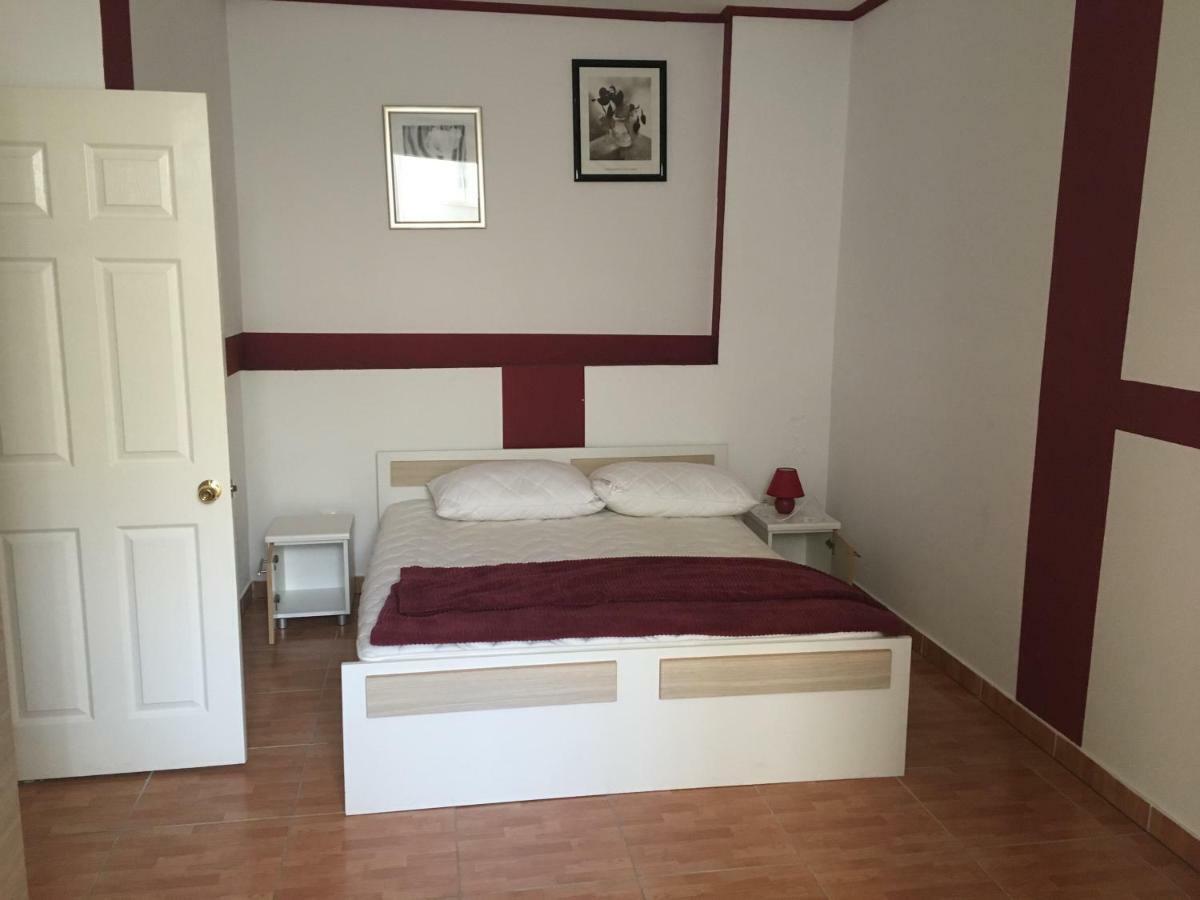 Apartmani Paula Makarska Ngoại thất bức ảnh